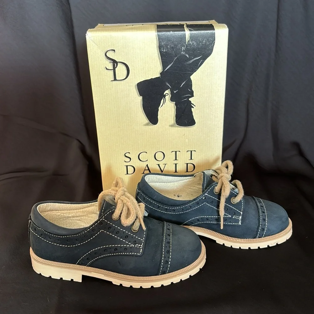 David Scott Jared Navy shoes size 7